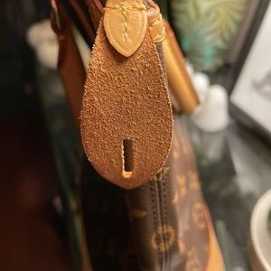 Authentic Louis Vuitton LockIt